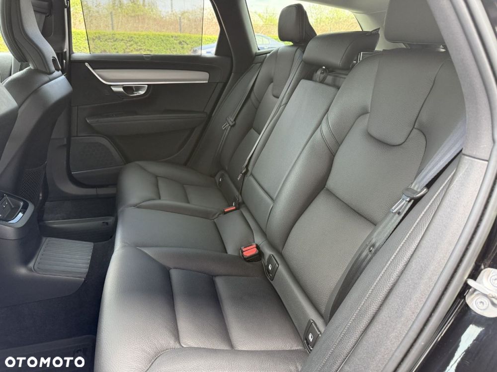 Volvo V90 T8 AWD Plug-In Hybrid Plus Bright - 31