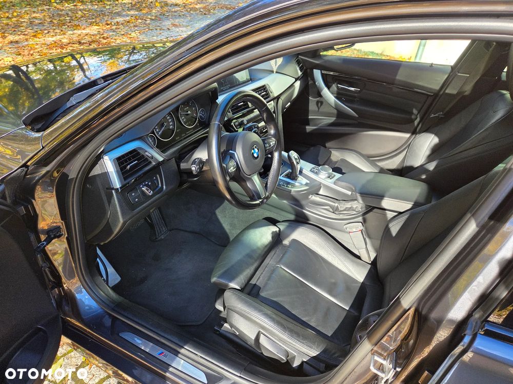 BMW Seria 3 320d xDrive Edition M Sport Shadow - 13