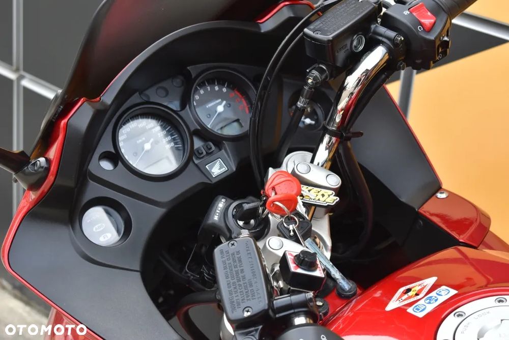 Honda CBF - 25