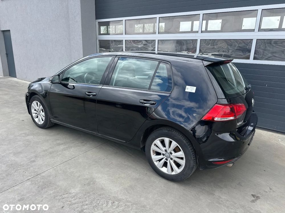 Volkswagen Golf 1.6 TDI BMT Comfortline - 8