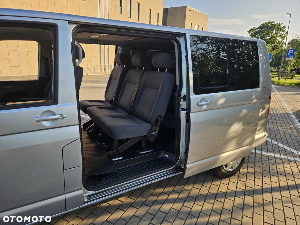 Volkswagen Caravelle - 21