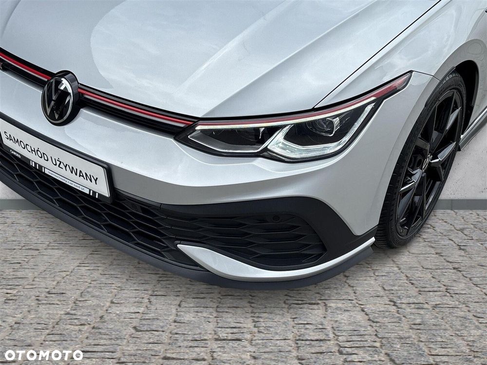 Volkswagen Golf - 36