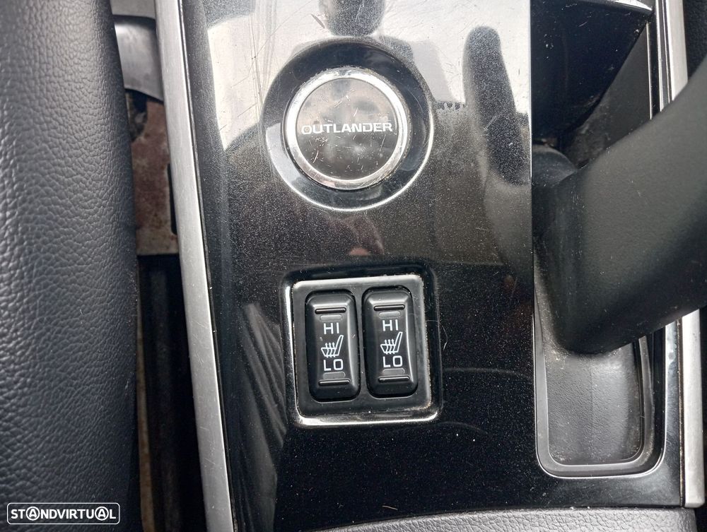 Mitsubishi Outlander 2.2 DI-D Intense - 15
