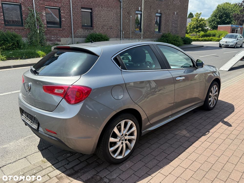Alfa Romeo Giulietta - 4