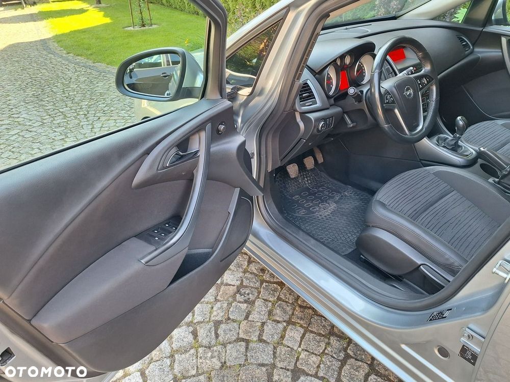 Opel Astra 1.4 T Edition 150 - 10