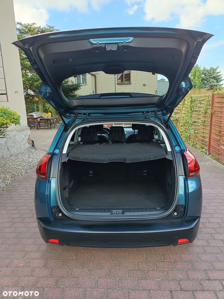 Peugeot 2008 1.2 Pure Tech Style - 9