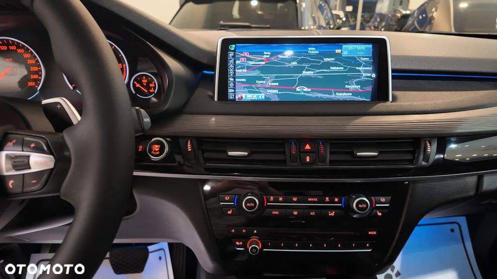 BMW X5 xDrive30d - 26