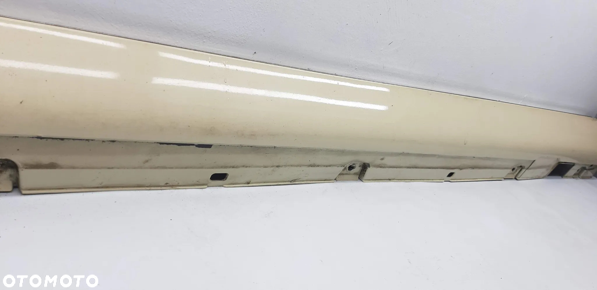 Listwa progowa lewa 623 A2136901140 Mercedes W213 2.0d sedan 2017r - 3