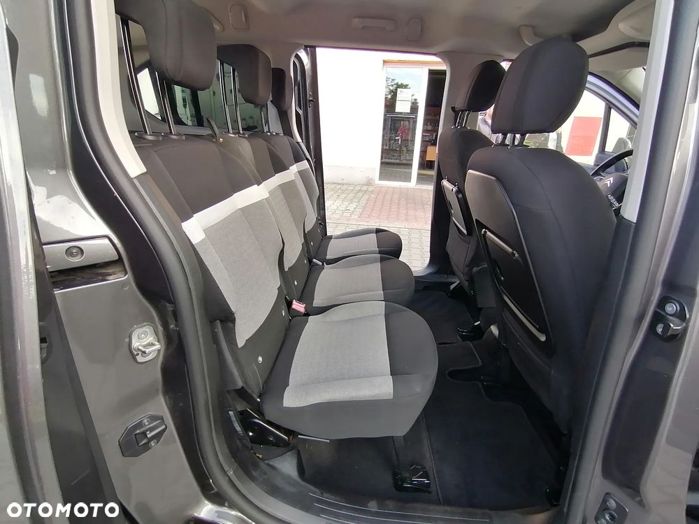 Citroën Berlingo XL 7-Sitzer PureTech 130 EAT8 FEEL - 29