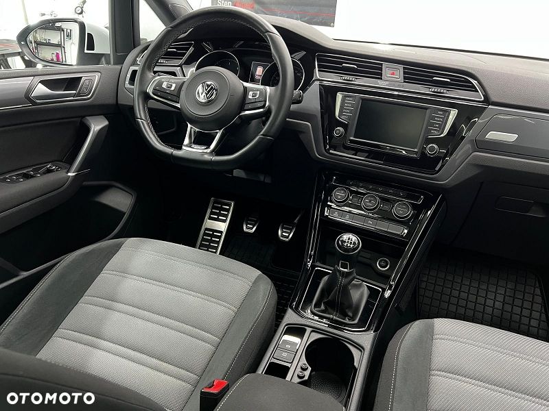 Volkswagen Touran 2.0 TDI SCR Highline - 33