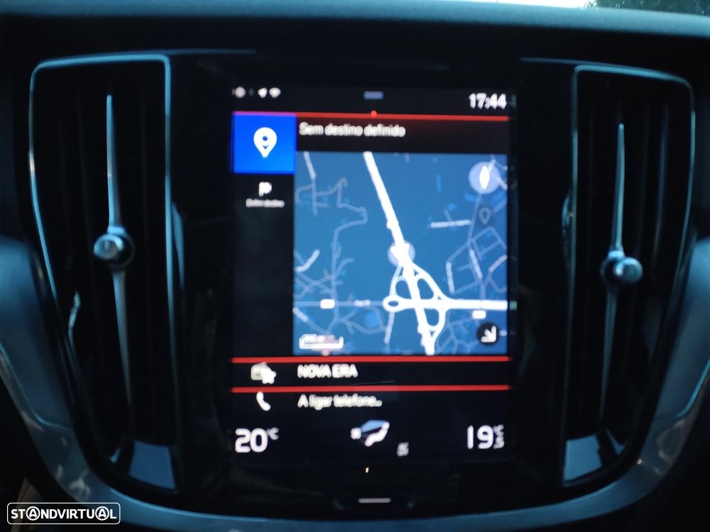 Volvo V60 2.0 D3 - 19