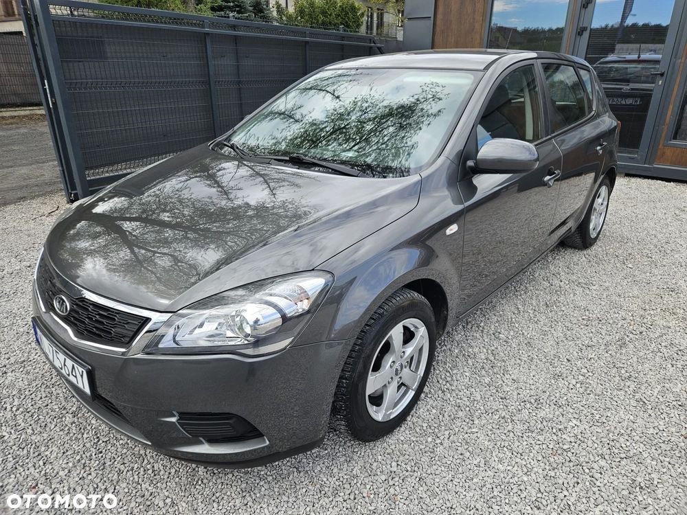 Kia Ceed 1.4 CVVT Spirit - 3