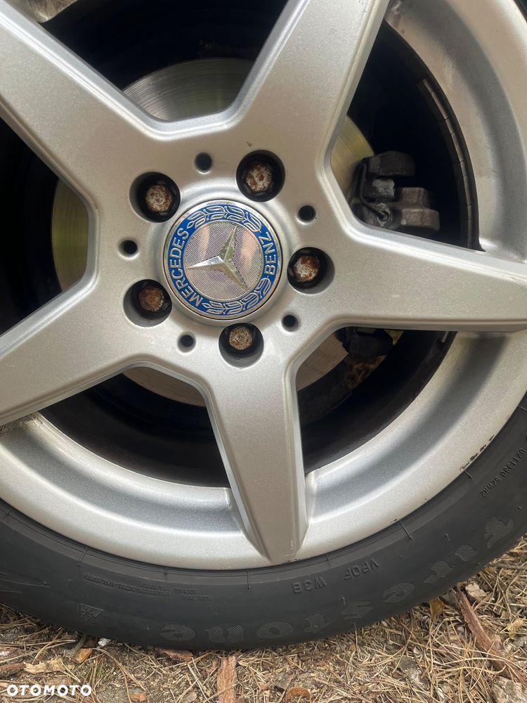 Mercedes-Benz Klasa C 180 CGI Automatik BlueEFFICIENCY Avantgarde - 9