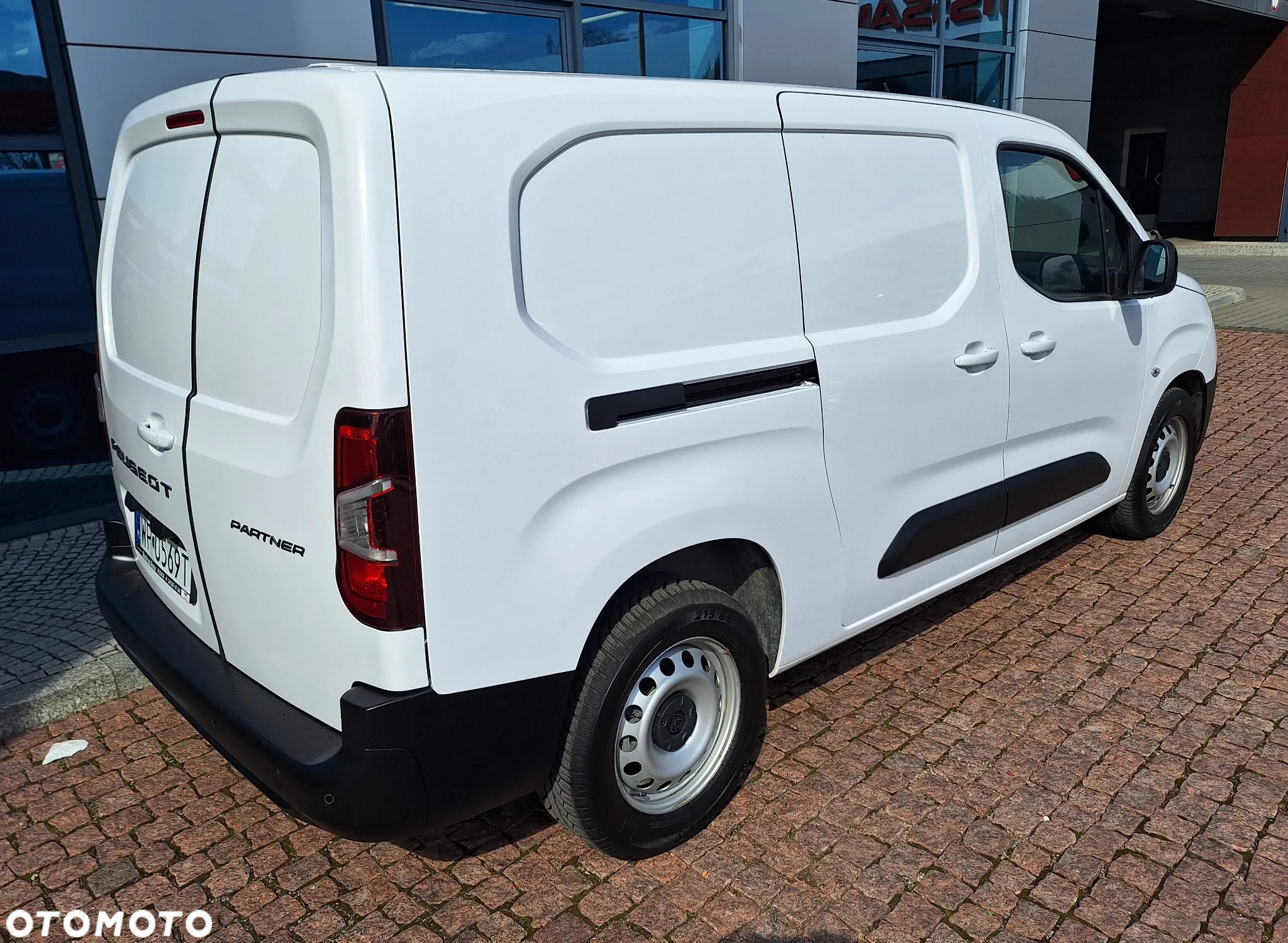 Peugeot Partner Furgon Long 950kg BlueHDi 100 KM S&S M6 - 9