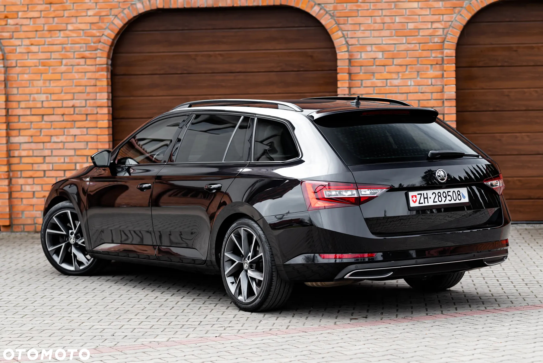 Skoda Superb 2.0 TDI DSG Sportline - 15