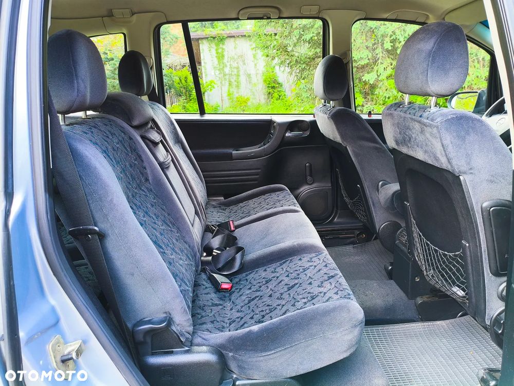 Opel Zafira 1.6 16V Comfort - 11