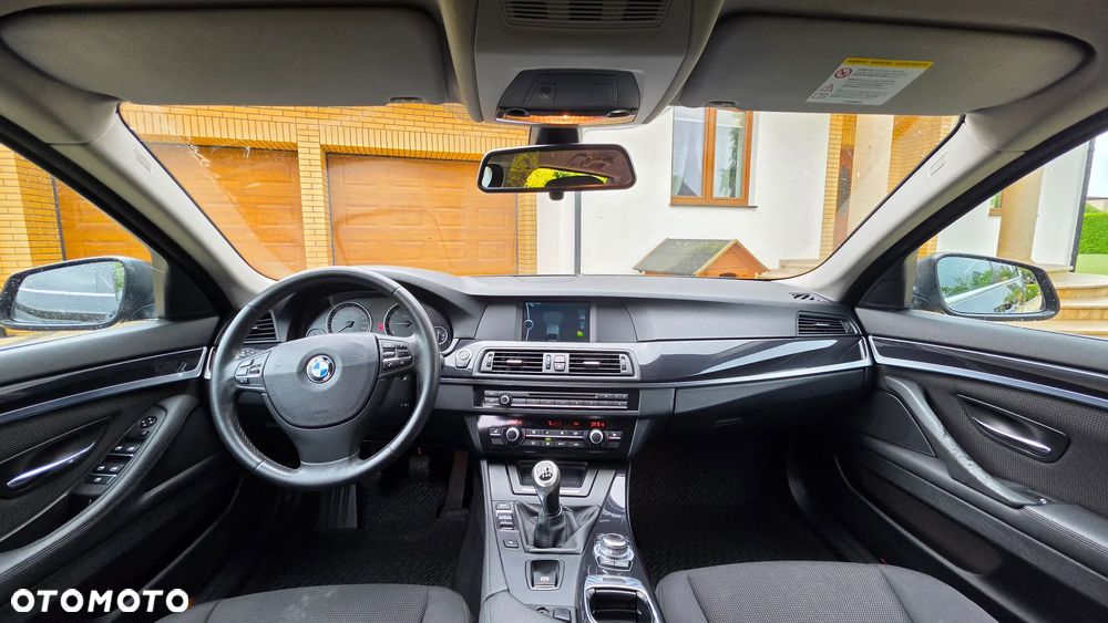 BMW Seria 5 520d Modern Line - 20