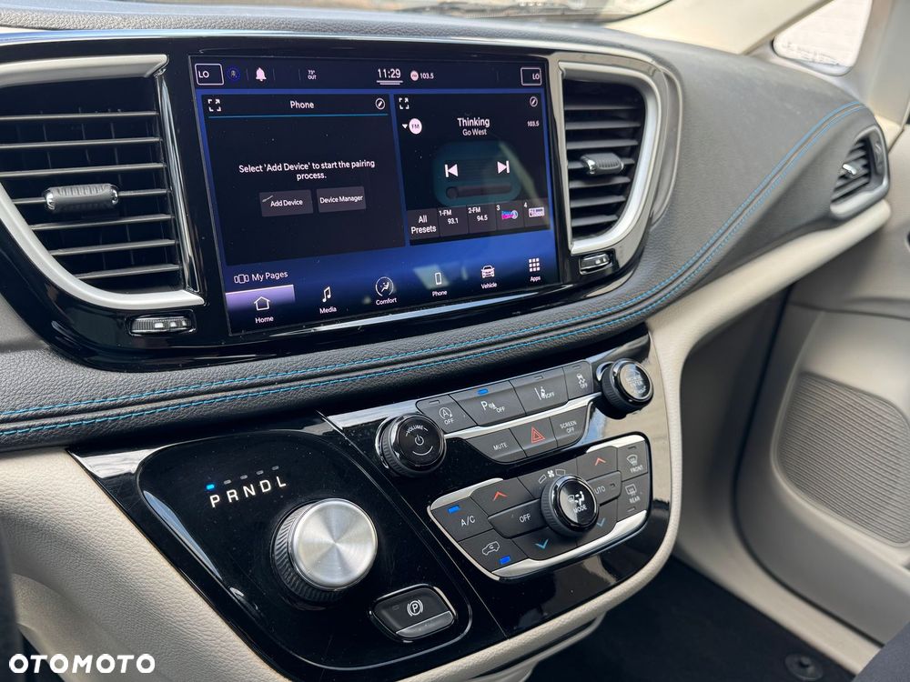 Chrysler Pacifica - 27