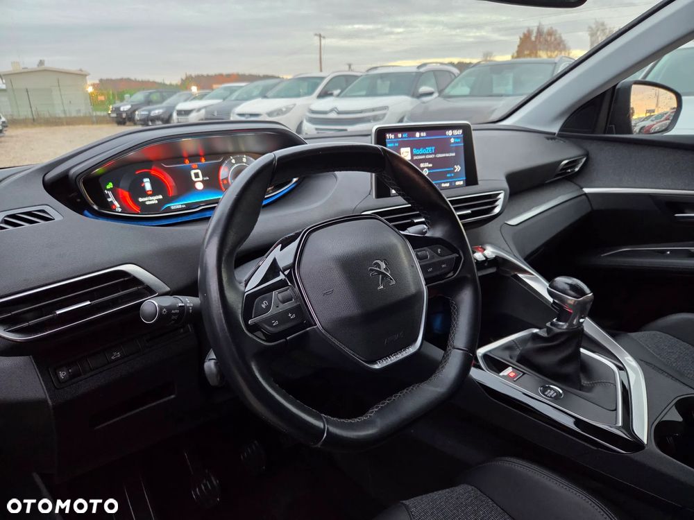 Peugeot 3008 1.5 BlueHDi Allure Pack S&S - 19