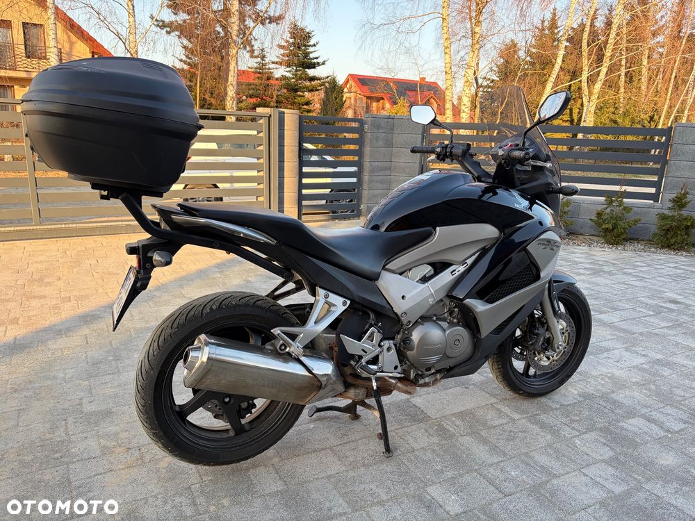 Honda VFR - 8