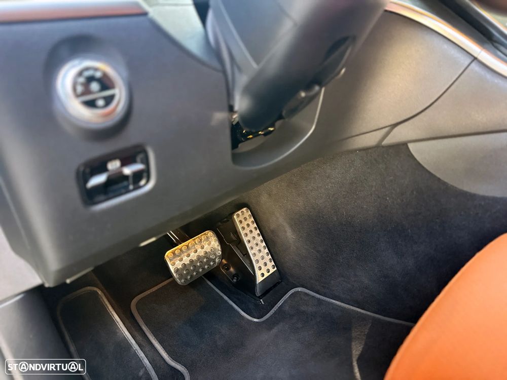 Mercedes-Benz C 300 e AMG Line - 13