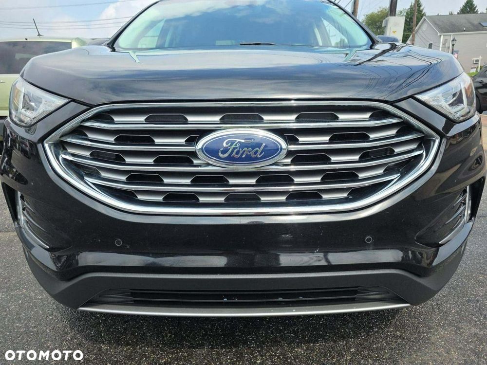 Ford Edge - 11
