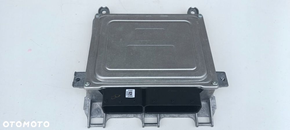 MERCEDES W169 W245 1.5B komputer silnika A2669000900 - 3
