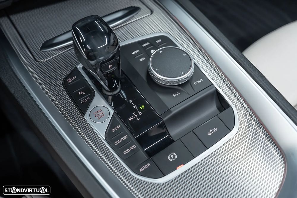 BMW Z4 30 i Pack M - 53