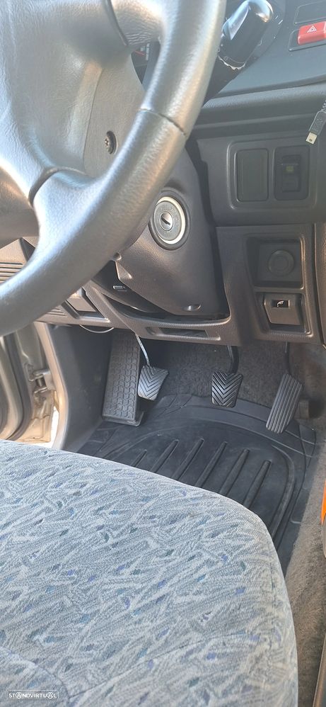 Mitsubishi Pajero 2.8 TD GLS - 16