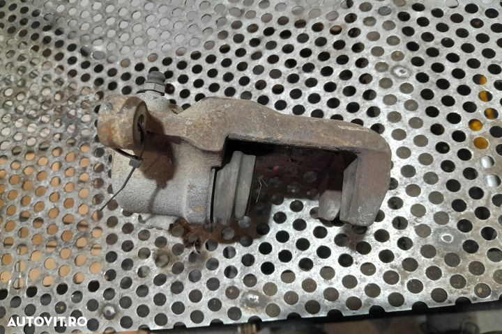 Etrier spate dreapta Ford Fiesta 6 [facelift] [2013 - 2020] Hatchback - 3