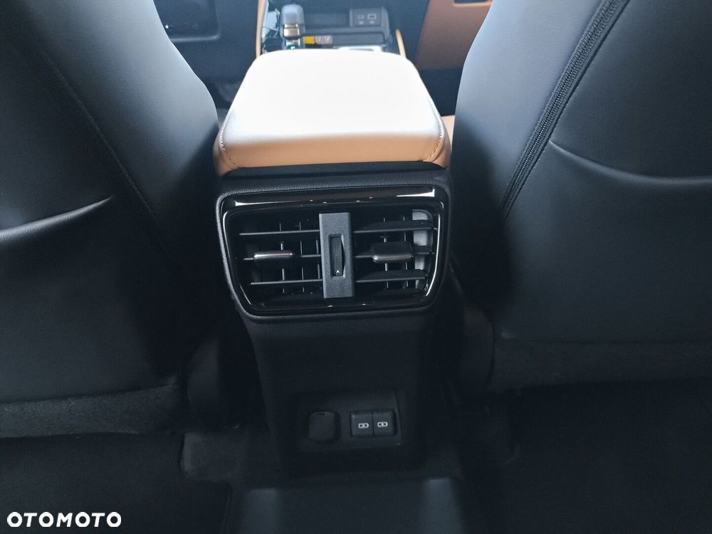 Lexus NX 450h+ Prestige AWD - 28
