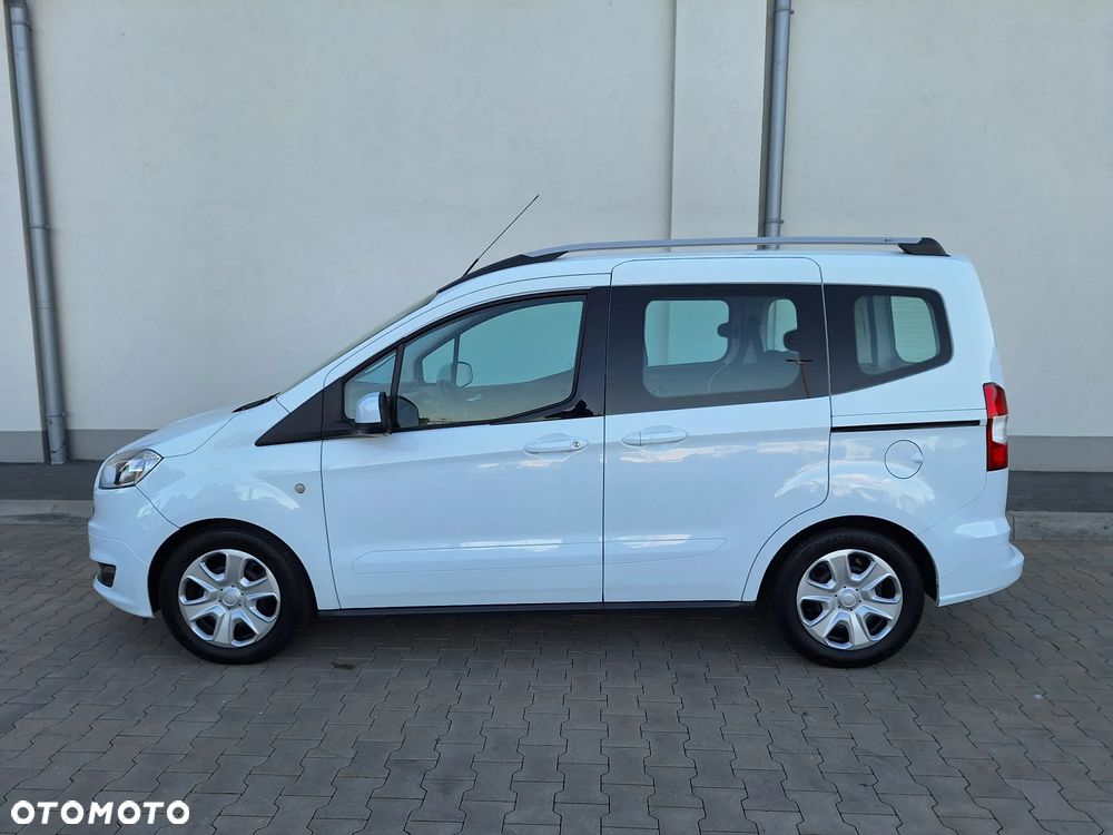 Ford Tourneo Courier 1.5 TDCi Trend - 14