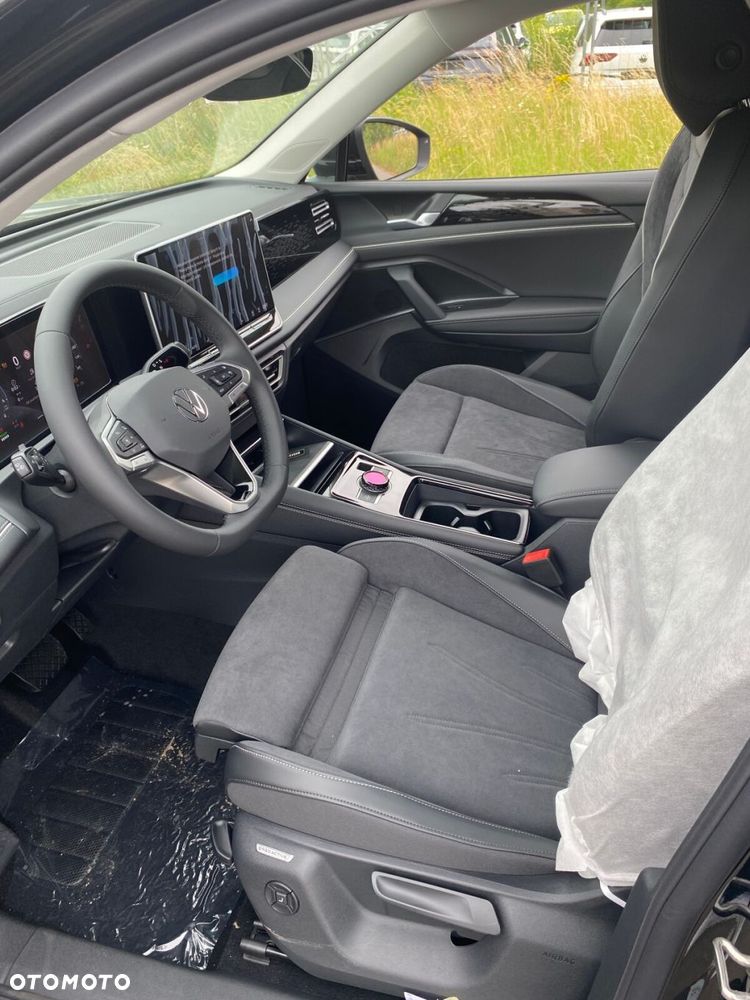 Volkswagen Tiguan - 9