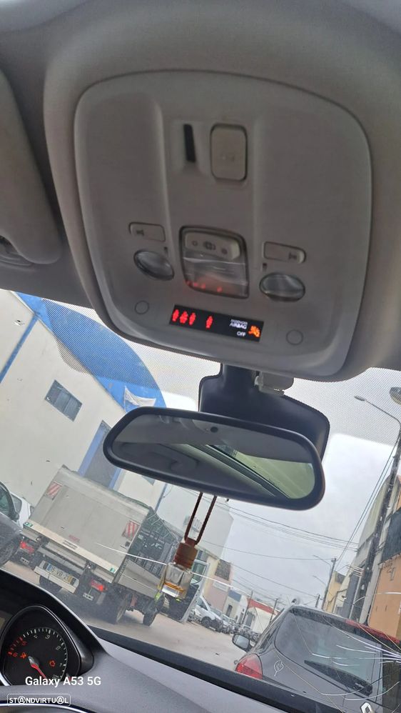 Peugeot 308 II 1.6 HDI PARA PEÇAS / 9HC - 19