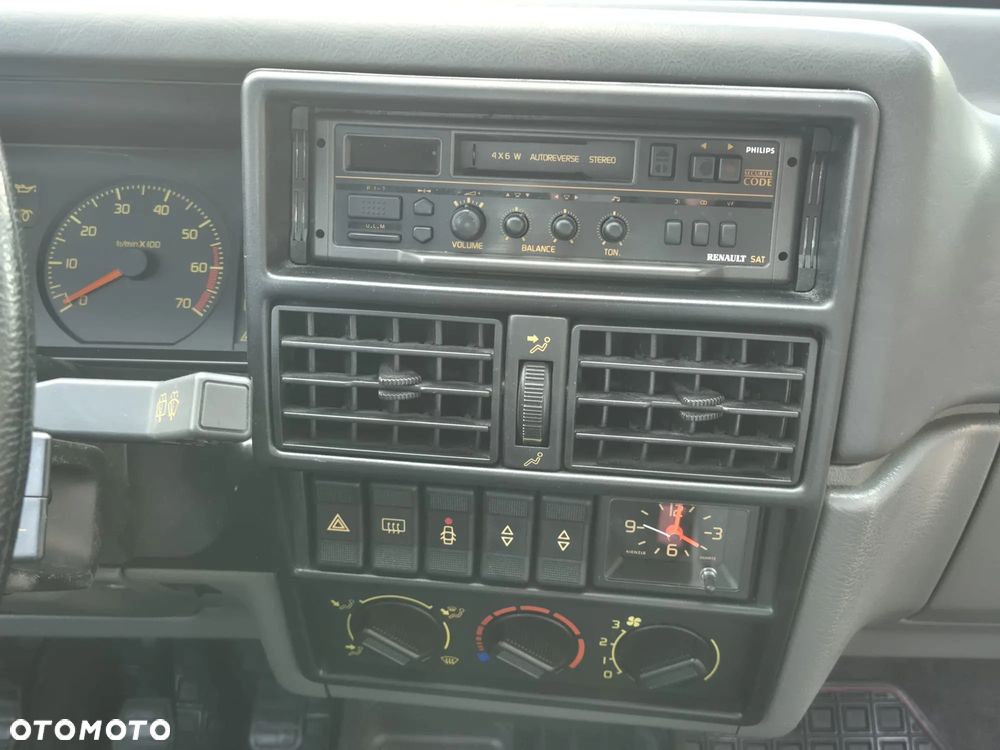 Renault 19 1.7 TXE - 12