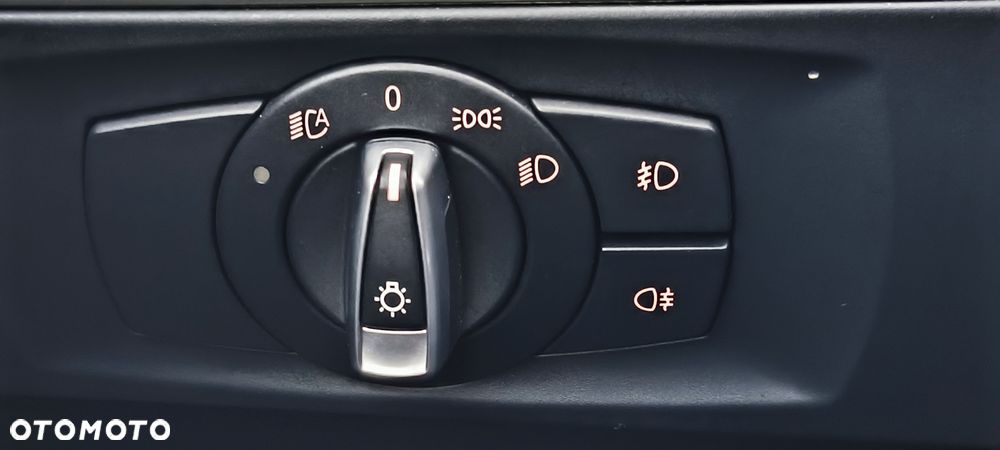 BMW Seria 3 320d - 30