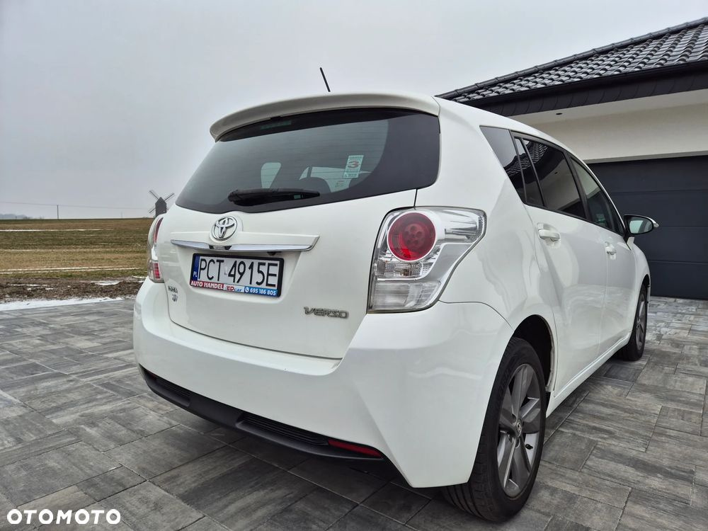 Toyota Verso 1.6 D-4D Premium - 22