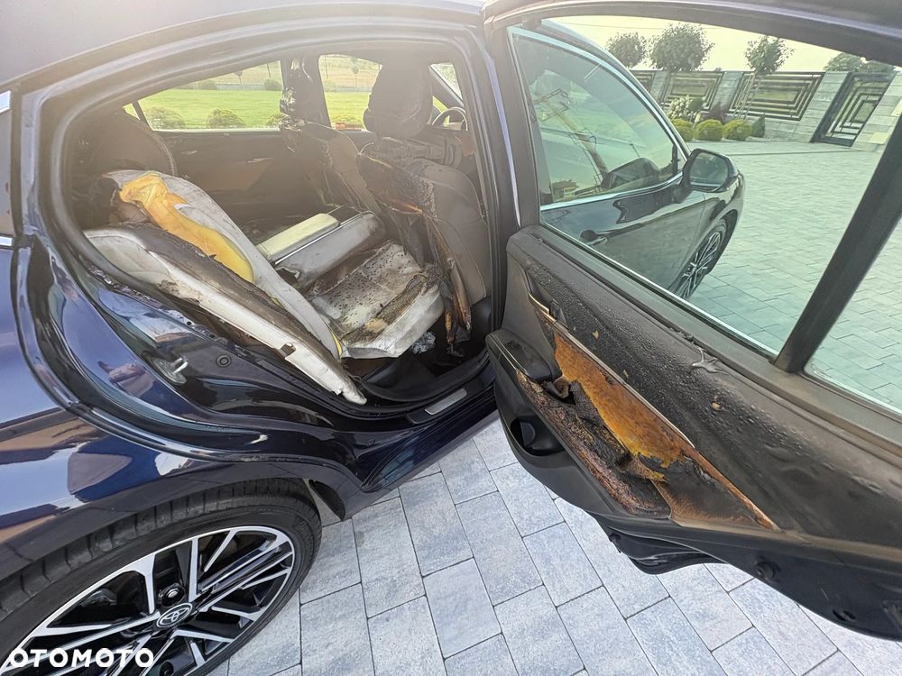 Toyota Camry 2.5 Hybrid Executive CVT - 25