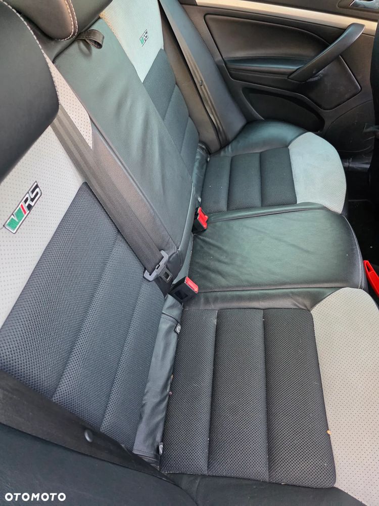 Skoda Octavia 2.0 TSI DSG RS - 15