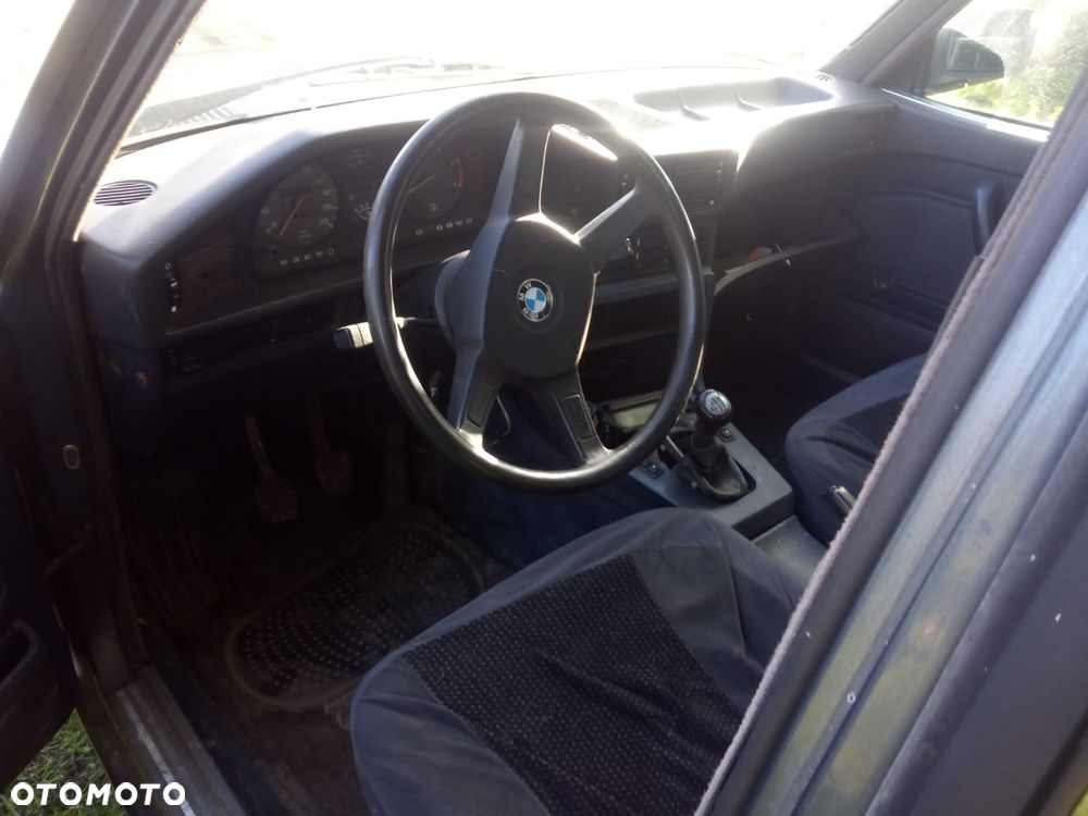 BMW Seria 5 524 td - 8