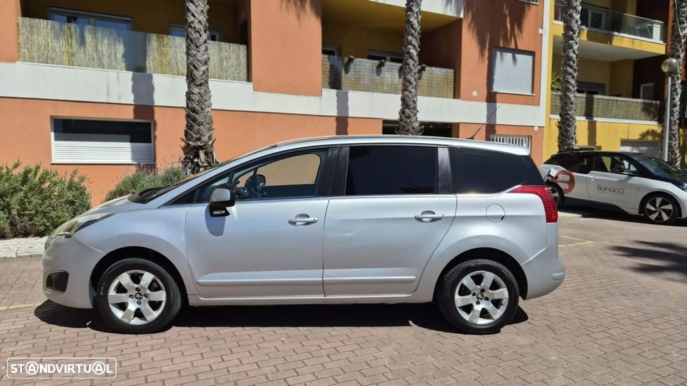 Peugeot 5008 - 3