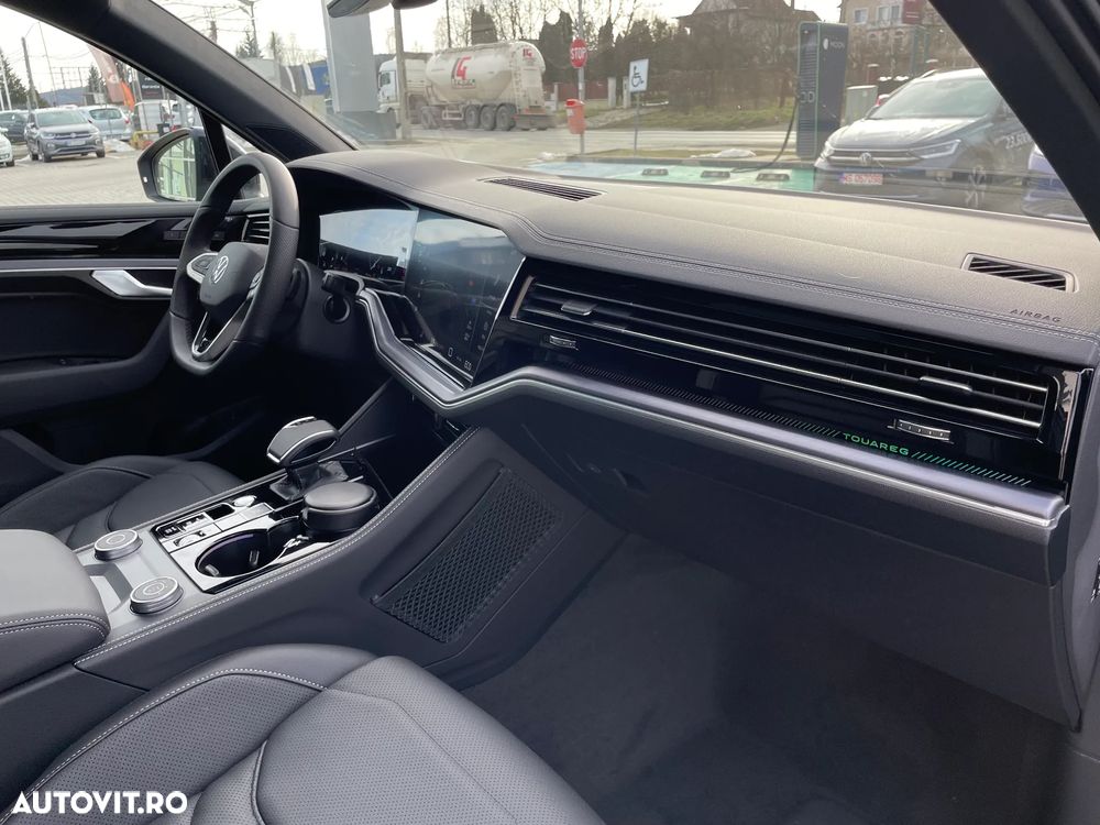 Volkswagen Touareg - 24