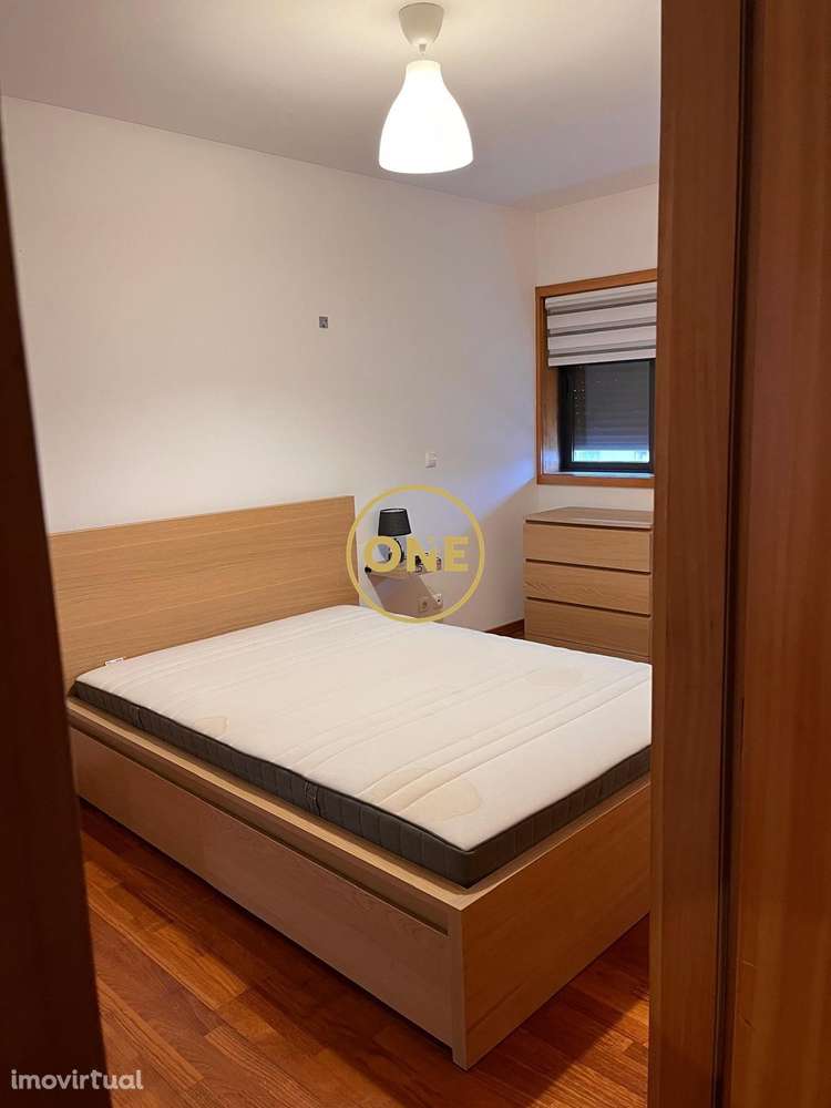 Excelente apartamento T2 duplex para arrendamento - Grande imagem: 2/20