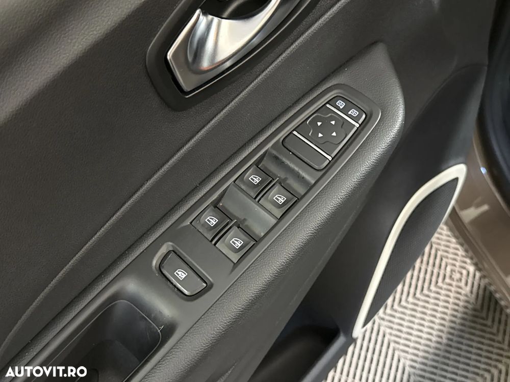 Renault Captur - 15