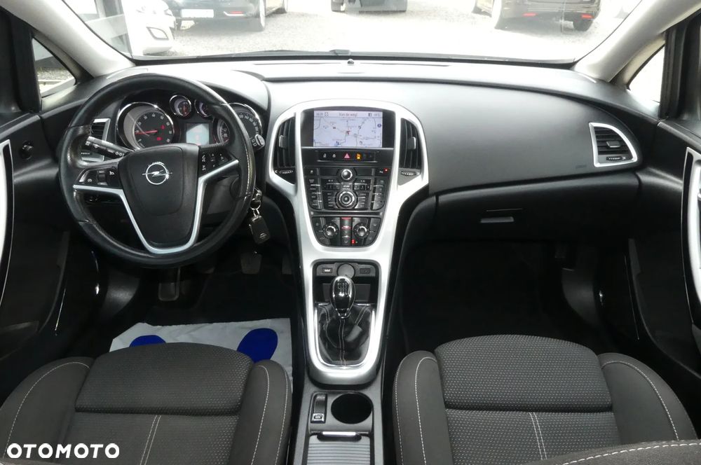 Opel Astra 1.4 T Cosmo - 6