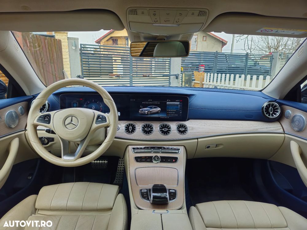 Mercedes-Benz E 220 d 4Matic 9G-TRONIC AMG Line - 35