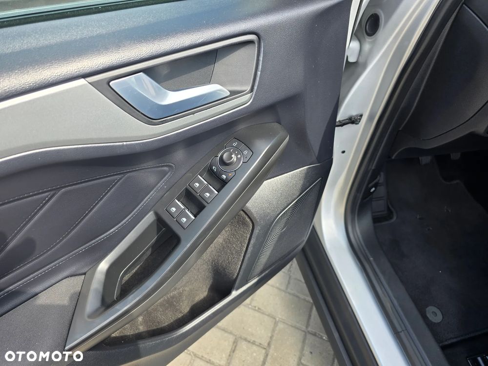 Ford Focus - 24
