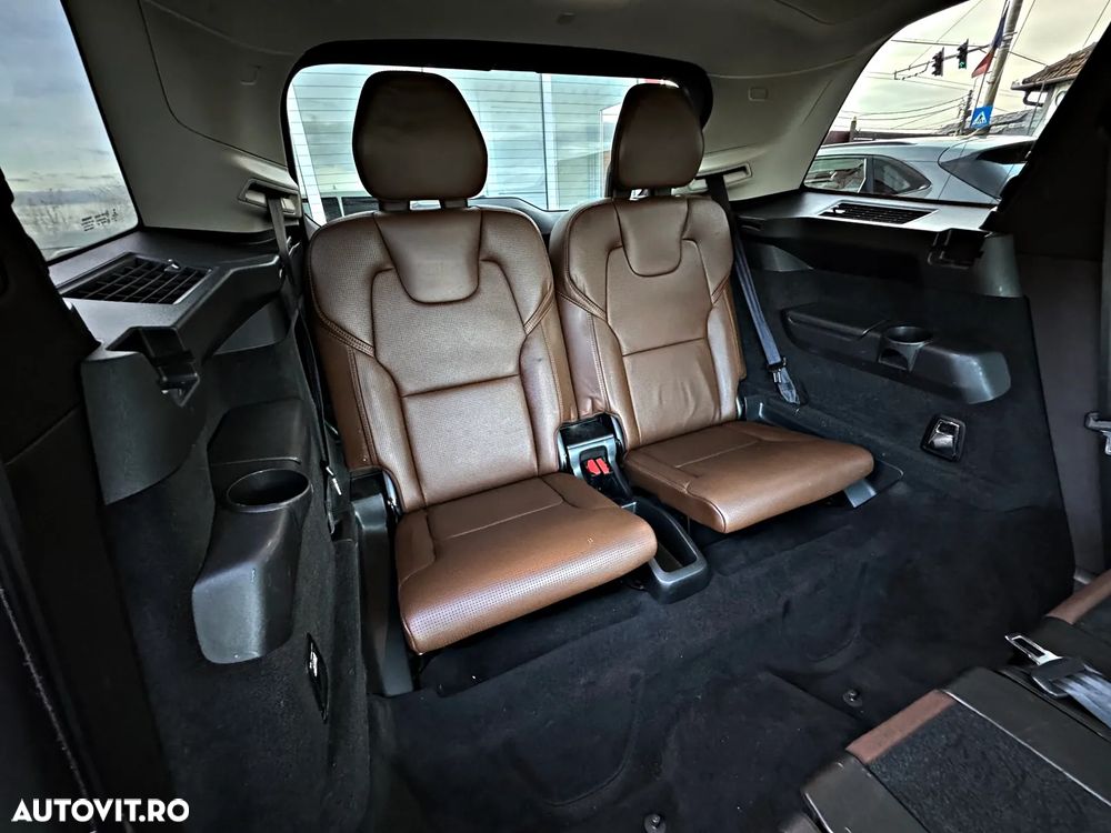 Volvo XC 90 T8 AWD Twin Engine Geartronic Inscription - 8