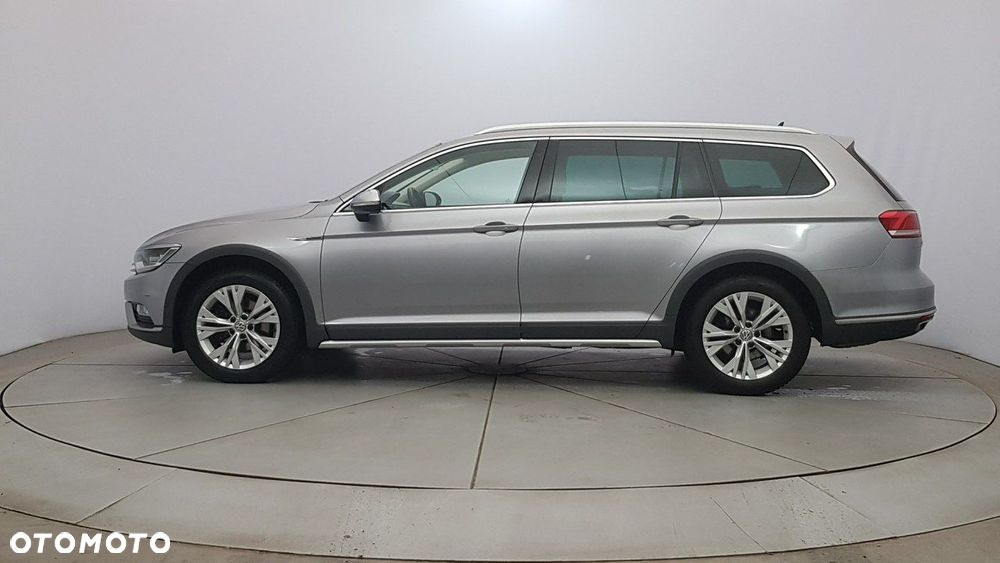 Volkswagen Passat Alltrack - 4