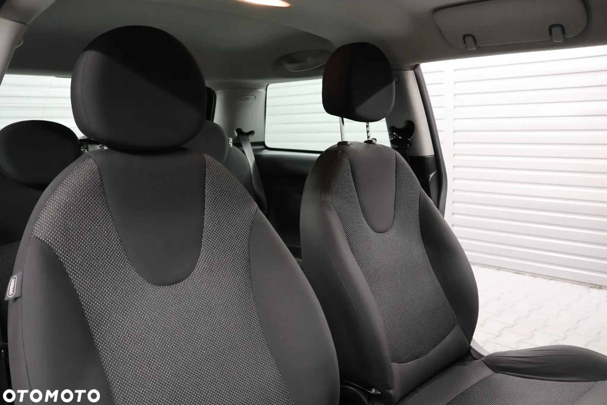 MINI ONE Standard - 12